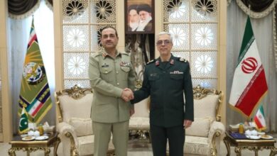 محمد باقري وقائد الجيش الباكستاني
