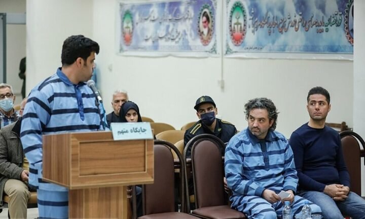 القضاء الإيراني يحاكم المحتجين