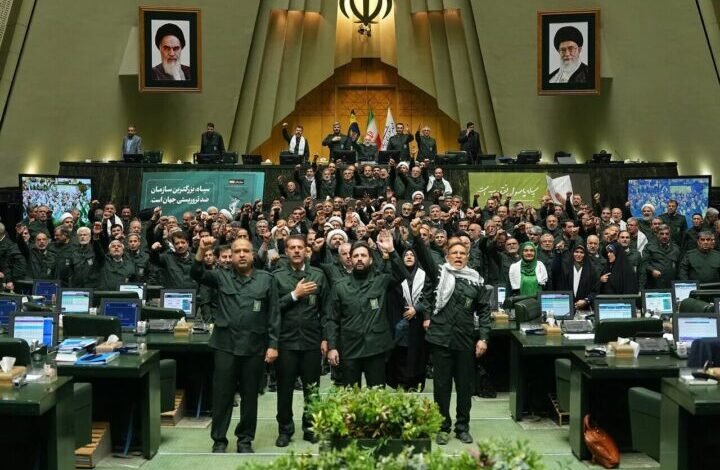 البرلمان الإيراني وأوروبا