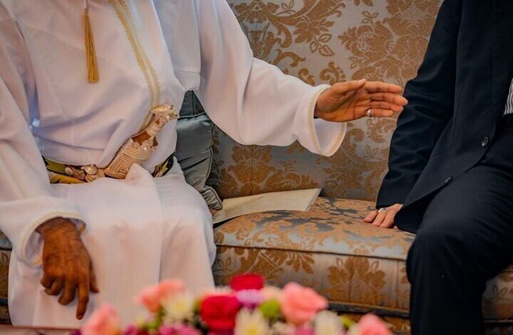 لاريجاني في عمان