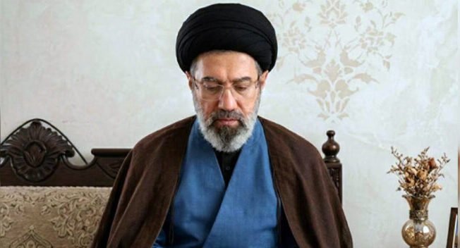 مجتبى خامنئي المرشد الأعلى