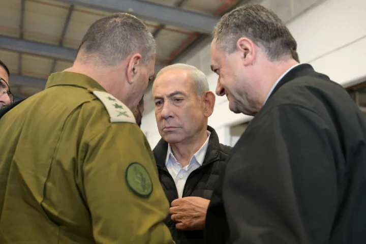 Photo : میدل ایست نیوز Benjamin Netanyahu publie une image IA d’une explosion nucléaire à Tel-Aviv