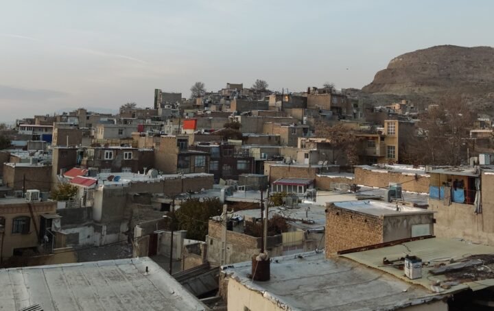 العشوائيات في إيران
