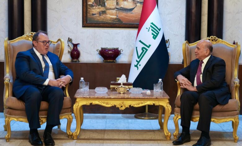 کاردار سفارت امریکا