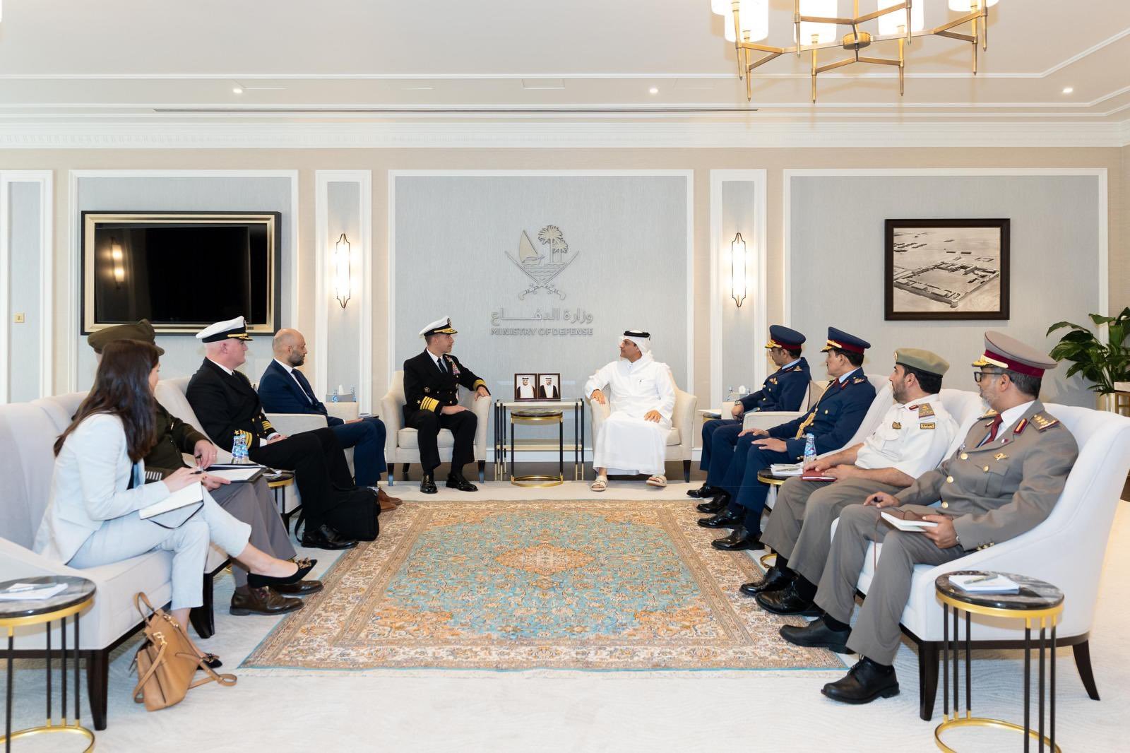 فرمانده سنتکام وزیر دفاع قطر